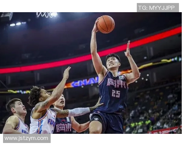 广东华南虎连胜达10场,稳坐积分榜第一,引领CBA新风潮 广东华南虎连胜达10场,稳坐积分榜第一,引领CBA新风潮